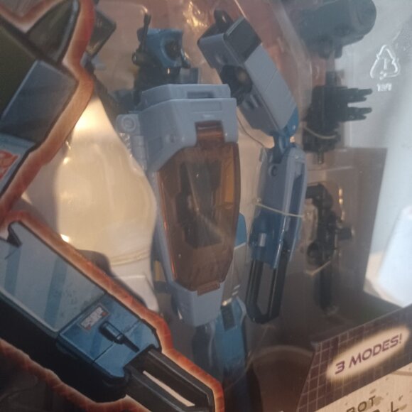 Hasbro Transformers Generations Voyager Class Autobot WHIRL Figure Triple BHJ - Picture 4 of 5